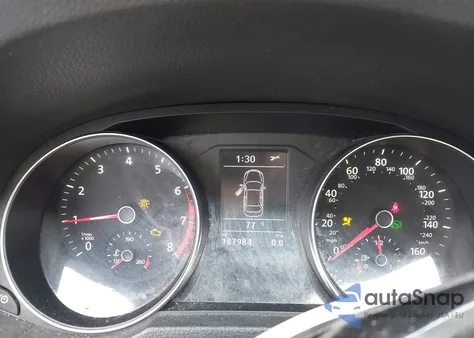 2017 Volkswagen Passat 1.8T S из США, поврежденный, VIN 1VWAT7A31HC050166